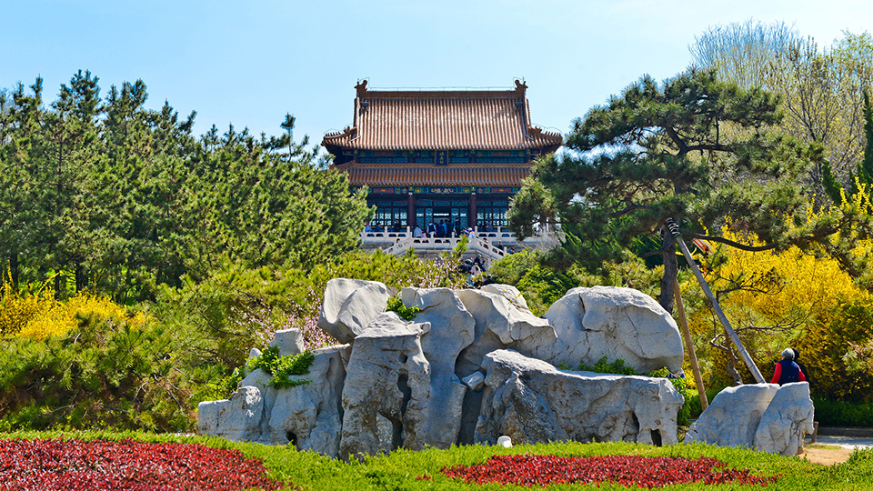 Weifang Qingyun mountain folk amusement park
