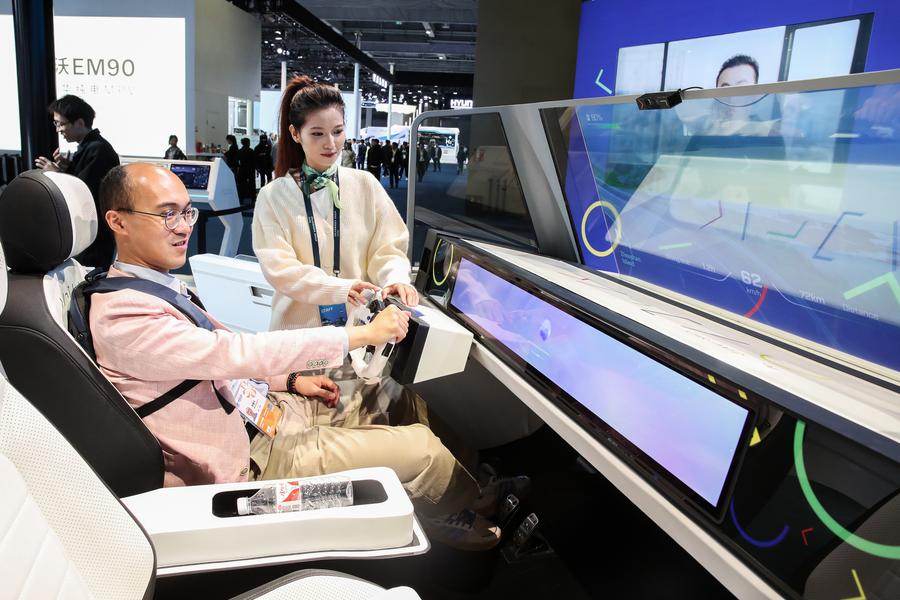 China's tax cuts boost high-tech, manufacturing growth in 2024