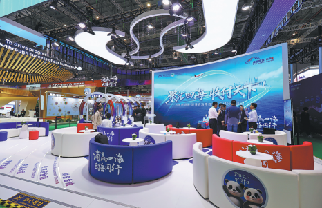 Banks accelerating global expansion