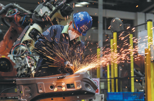 Economy in strong growth moment