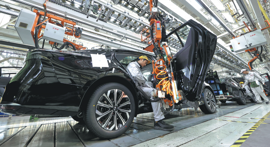 Foreign carmakers repurpose Chinese plants as e..