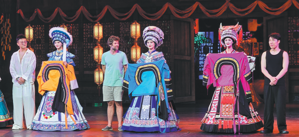 Hunan scenic area boosts hot s